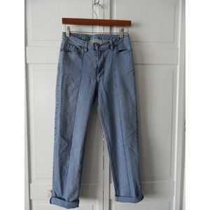 St. John’s Bay | Light Wash Mom Jeans